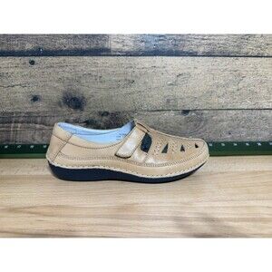 Propet Womens Shoes Size 7 XX Clover Loafers Tan Beige Leather Slip Resistant S1